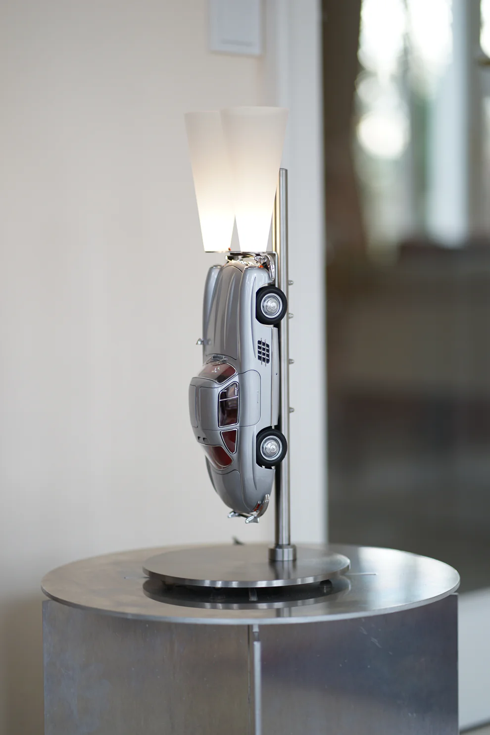 Mercedes – Swiss Classics Lamp Edition